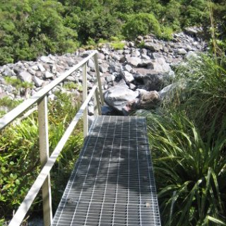nz2017-2-304